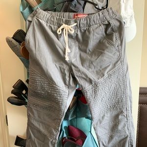 Arizona joggers size small. Gray color.